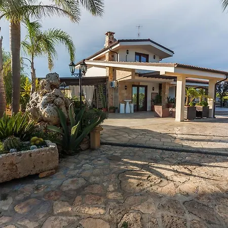 Diamante Villa *